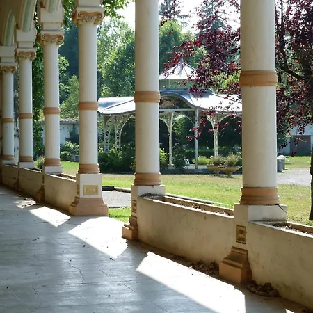 Prázdninový dům Les Pyrenees Au Bord De L'eau, De 2 A 7 Personnes Barbazan