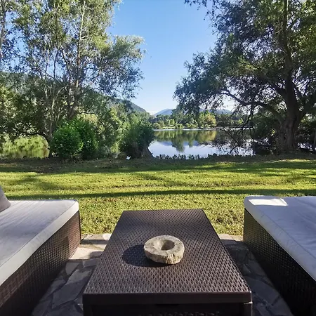 Les Pyrenees Au Bord De L'eau, De 2 A 7 Personnes * Barbazan