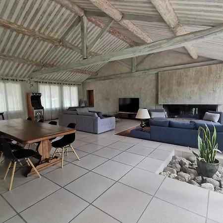 Les Pyrenees Au Bord De L'eau, De 2 A 7 Personnes بيت للعطل