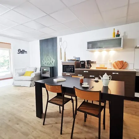 Casa vacanze Les Pyrénées Au Bord De L'eau, De 2 à 7 Personnes Barbazan
