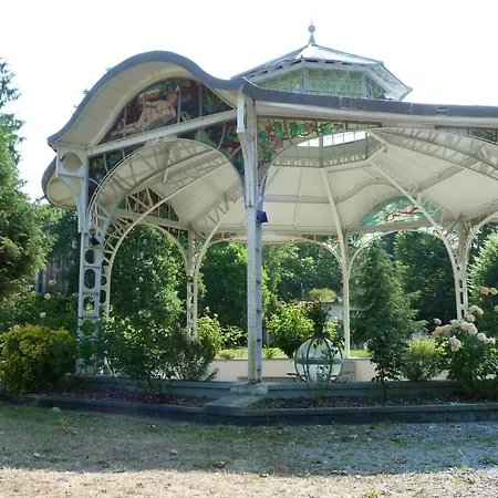 Les Pyrenees Au Bord De L'eau, De 2 A 7 Personnes Barbazan
