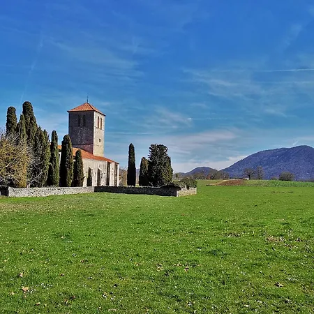 Les Pyrenees Au Bord De L'eau, De 2 A 7 Personnes بيت للعطل