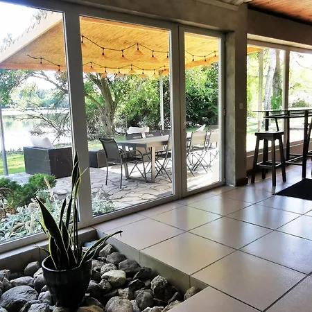 Les Pyrenees Au Bord De L'eau, De 2 A 7 Personnes Prázdninový dům *