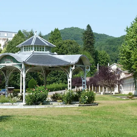 Prázdninový dům Les Pyrenees Au Bord De L'eau, De 2 A 7 Personnes