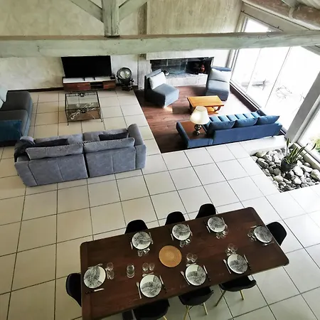 Les Pyrenees Au Bord De L'eau, De 2 A 7 Personnes Prázdninový dům *