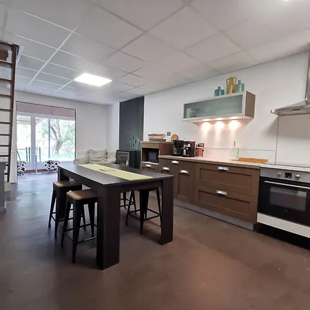 Les Pyrenees Au Bord De L'eau, De 2 A 7 Personnes بيت للعطل *