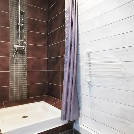 Les Pyrénées Au Bord De L'eau, De 2 à 7 Personnes Casa vacanze